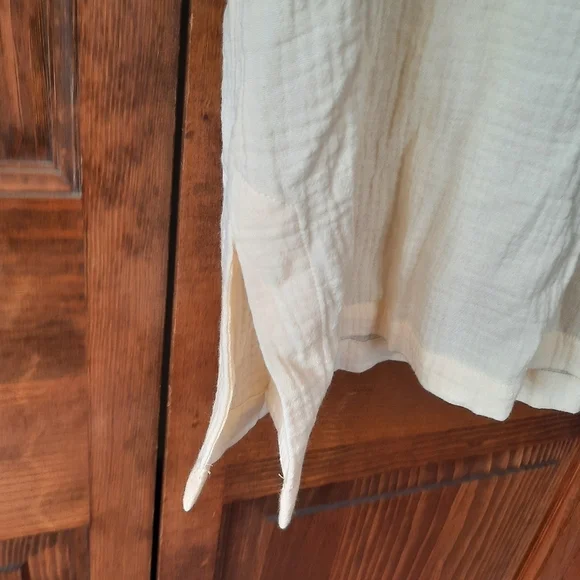 NWOT Soft Surroundings 100% cotton pale yellow v-neck long sleeve tunic blouse - Picture 6 of 12